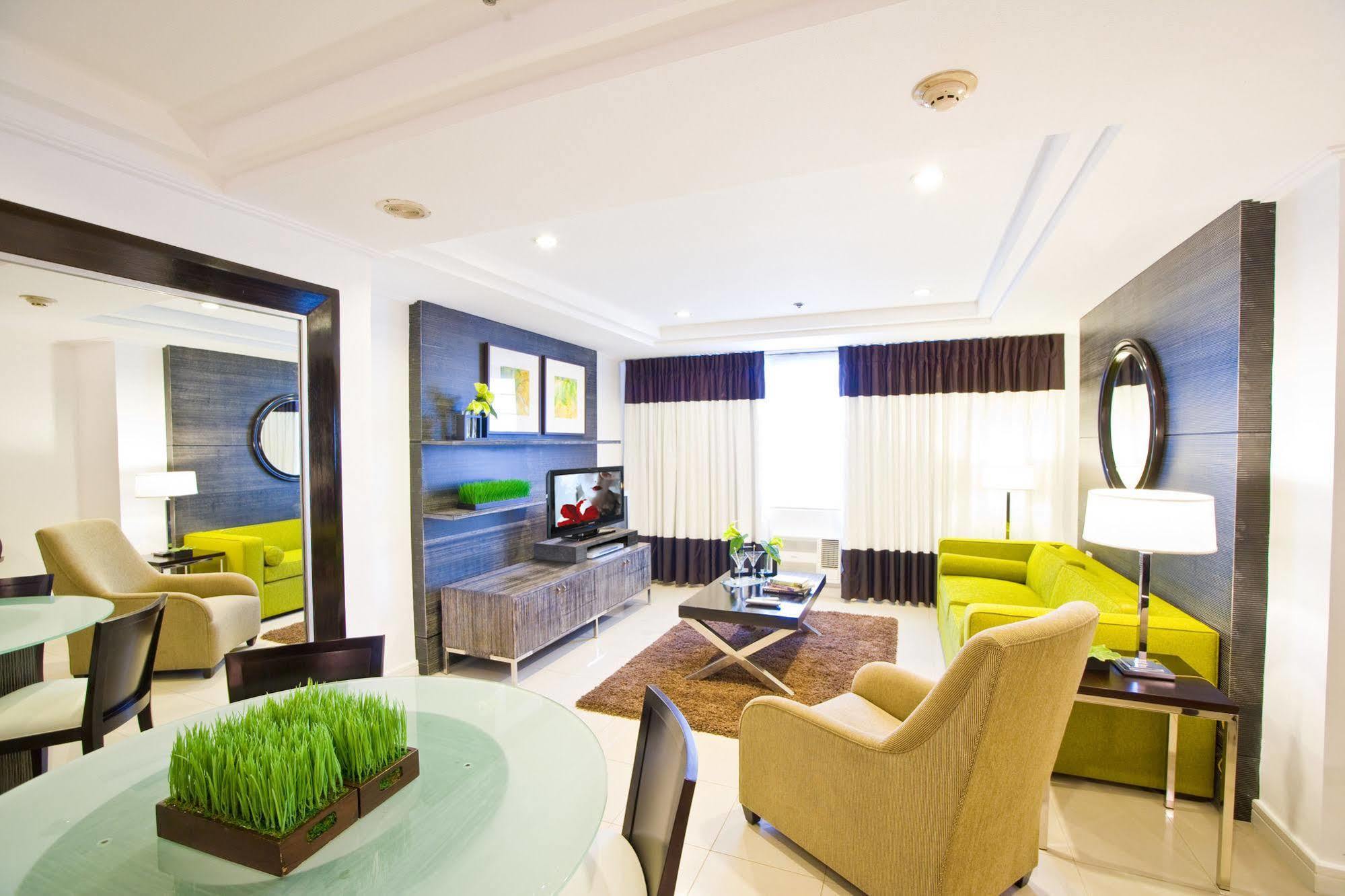 Astoria Plaza Otel Pasig City Dış mekan fotoğraf